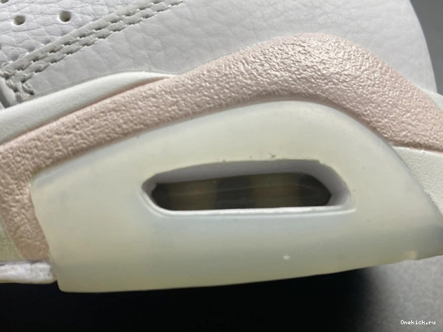 One Kick (W) Air DH9696-100 Hoops 6 Retro Gold Jordan 0715